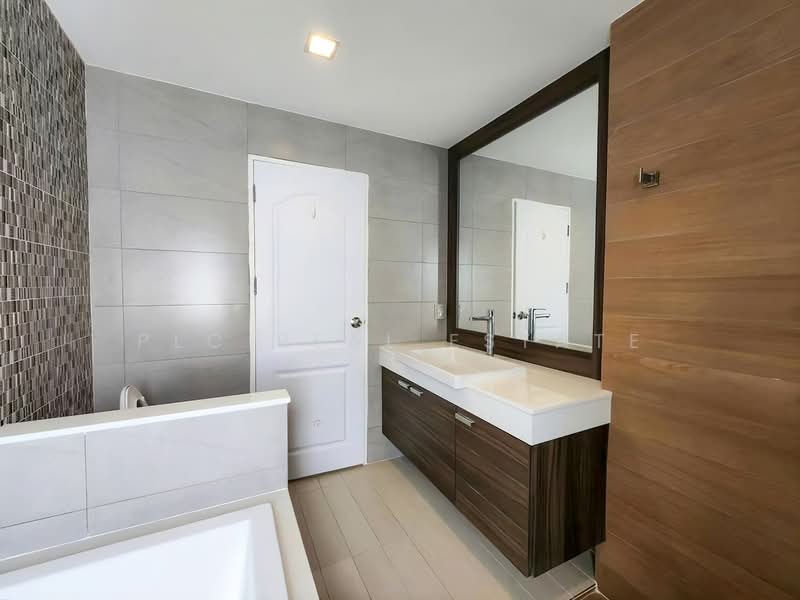 3 Bedroom House for Sale East Pattaya, Chon Buri (Pattaya), Bang Lamung, Bang Lamung (Pattaya), Chon Buri (Pattaya), 3 Bedrooms, 200 sqm, Villa For Sale, by PLC real estate, 500223411 - DDproperty.com