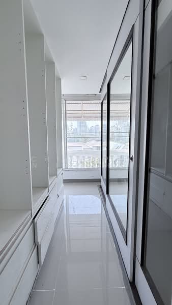 21 Thonglor, Bangkok, Phra Kanong Nua, Watthana, Bangkok, 5 Bedrooms, 400 sqm, Townhouse For Sale, by Chitraphon Iamphet, 500223414 - DDproperty.com