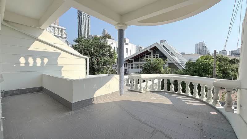 21 Thonglor, Bangkok, Phra Kanong Nua, Watthana, Bangkok, 5 Bedrooms, 400 sqm, Townhouse For Sale, by Chitraphon Iamphet, 500223414 - DDproperty.com
