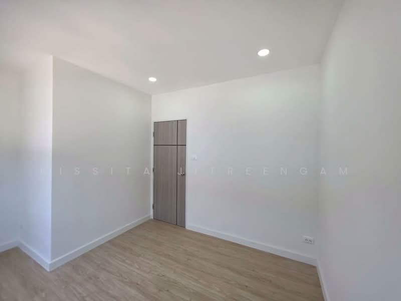 โครงการหมู่บ้านตะวันนาขาย ทาวน์เฮ้าส์ 2 ชั้น, Bangkok, Sai Mai, Sai Mai, Bangkok, 2 Bedrooms, 120 sqm, Townhouse For Sale, by Nissita Jitreengam, 500223417 - DDproperty.com