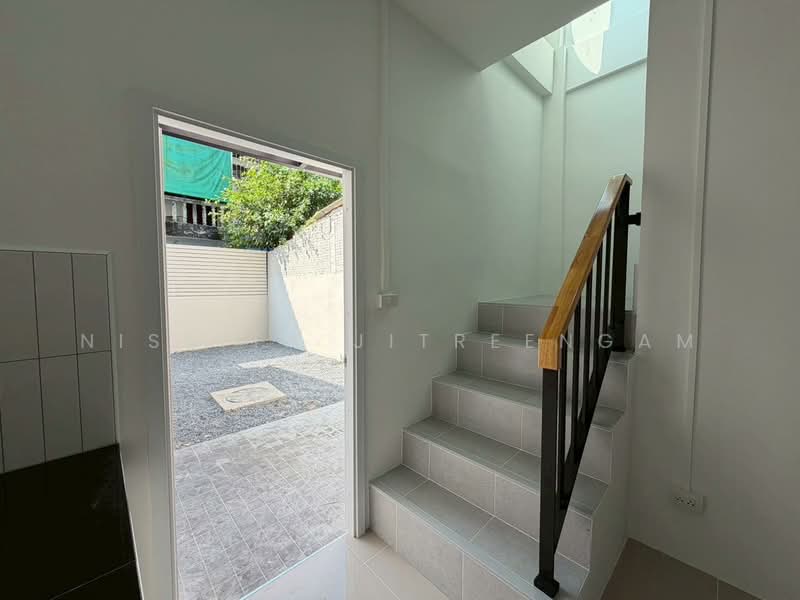 ตึกแถวริมถนนซอย นนทบุรี46, Nonthaburi, Tha-Sai, Muang Nonthaburi, Nonthaburi, 3 Bedrooms, 304 sqm, Townhouse For Sale, by Nissita Jitreengam, 500223430 - DDproperty.com