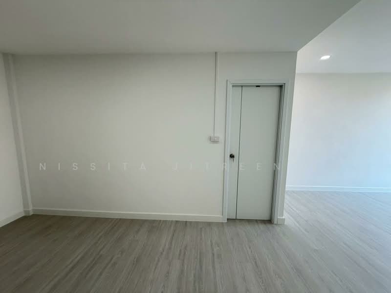 ตึกแถวริมถนนซอย นนทบุรี46, Nonthaburi, Tha-Sai, Muang Nonthaburi, Nonthaburi, 3 Bedrooms, 304 sqm, Townhouse For Sale, by Nissita Jitreengam, 500223430 - DDproperty.com