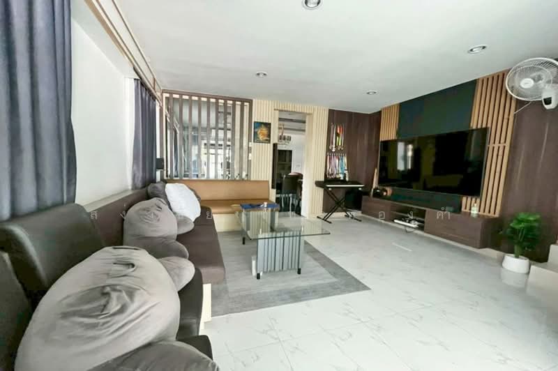 S Ville Rangsit-Lamlukka Klong 4, Pathum Thani, Sawai Pracharat Road (Lam Luk Ka, Khlong 4), Lat Sawai, Lam Luk Ka, Pathum Thani, 4 Bedrooms, 200 sqm, Single Detached House For Sale, by สง่าชัย ไทรทองคำ, 500223438 - DDproperty.com