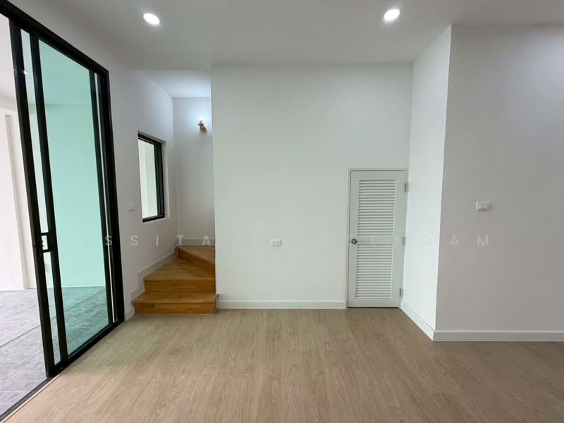 โครงการซิกเนเจอร์ ถนนวัชรพล , ซอยวัชรพล 2, Bangkok, Tha Rang, Bang Khen, Bangkok, 3 Bedrooms, 120 sqm, Townhouse For Sale, by Nissita Jitreengam, 500223441 - DDproperty.com