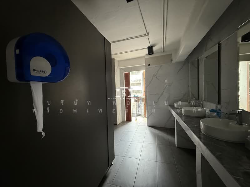 5368 – อาคารพาณิชย์ พร้อมผู้เช่า ทำเลทอง ย่านอารีย์ เนื้อที่ 31 ตร.ว. ใกล้ BTS อารีย์, Bangkok, ติดพหลโยธิน 5, Samsen Nai, Phaya Thai, Bangkok, , 600 sqm, Shophouse For Sale, by Forbest Properties Co., Ltd., 500223455 - DDproperty.com