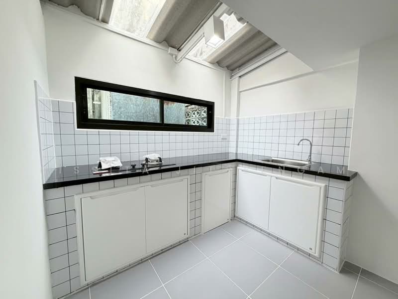 ทาวน์เฮาส์ 2 ชั้น ซอยเสนานิคม1, Bangkok, Lat Phrao, Lat Phrao, Bangkok, 2 Bedrooms, 98 sqm, Townhouse For Sale, by Nissita Jitreengam, 500223461 - DDproperty.com