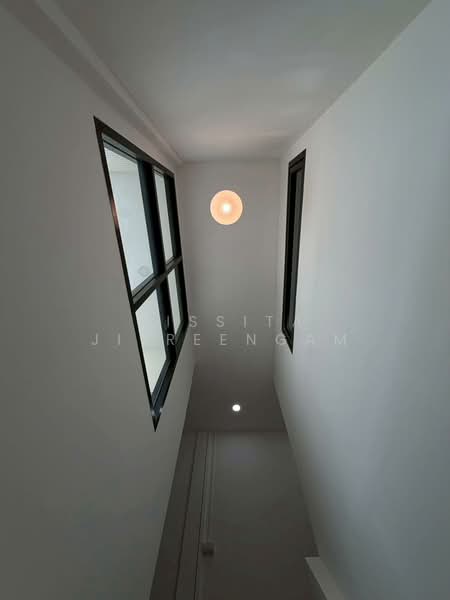 ทาวน์เฮาส์ 2 ชั้น ซอยเสนานิคม1, Bangkok, Lat Phrao, Lat Phrao, Bangkok, 2 Bedrooms, 98 sqm, Townhouse For Sale, by Nissita Jitreengam, 500223461 - DDproperty.com