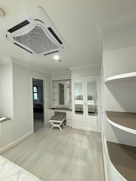 G.P. Grande Tower, Bangkok, 55 Sukhumvit 23, Khlongtoei Nua, Watthana, Bangkok, 3 Bedrooms, 220 sqm, Condo For Rent, by Sarika Saengkam, 500223463 - DDproperty.com