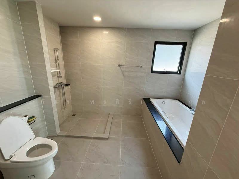 Britania Bangna-Srivaree, Samut Prakan, Village No. 6, Srisa Chorakhe Yai, Bang Sao Thong, Samut Prakan, 4 Bedrooms, 255 sqm, Single Detached House For Rent, by ณภัทร พรสิริเมธากุล, 500223472 - DDproperty.com