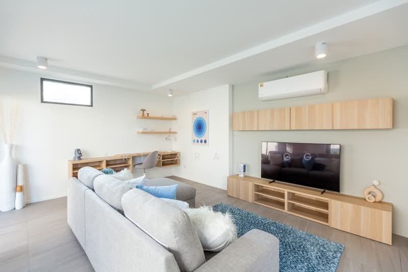 วิลล่าสระว่ายน้ำสมัยใหม่ 3 ห้องนอน, เชียงใหม่, Soi Tharnnatee, Kad Farang Village, Ban Waen, Hang Dong, บ้านแหวน, หางดง, เชียงใหม่, 140 ตร.ม., วิลล่า ขาย, โดย Narisara Gigg, 500223480 - DDproperty.com