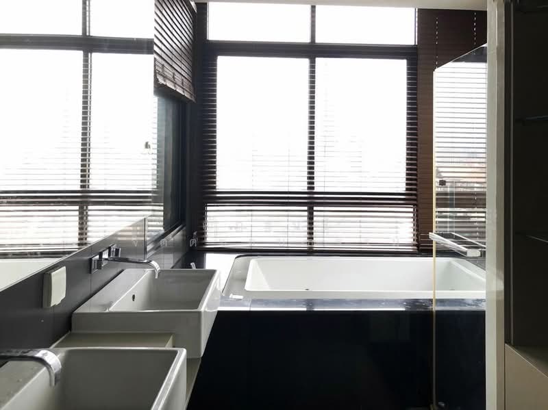 Ivy Ampio, Bangkok, 48 Ratchadaphisek Road, Huai Khwang, Huai Khwang, Bangkok, 2 Bedrooms, 81 sqm, Condo For Rent, by ณัฏฐ์นรี จิตต์ชอบธรรม, 500223488 - DDproperty.com