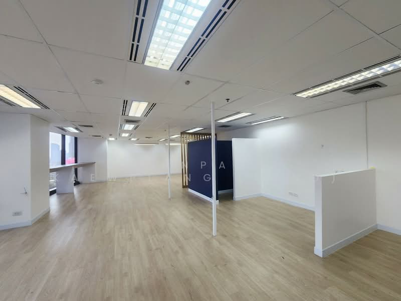 Office for Rent in Silom CBD | Next to BTS Surasak & Near Expressway, Bangkok, Silom, Bang Rak, Bangkok, , 162 sqm, Office Space For Rent, by Pornpann Kaewplang (Sand), 500223532 - DDproperty.com