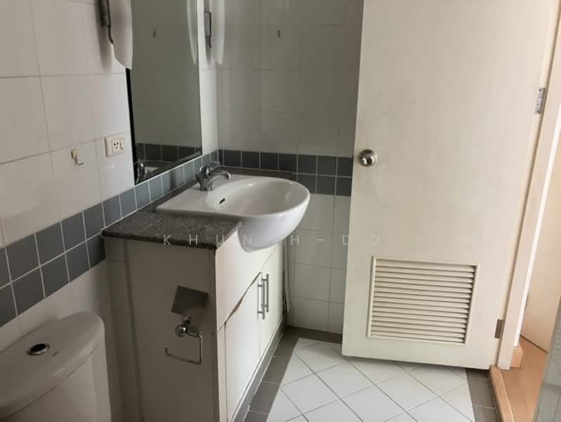 Plus 38 Hip, Bangkok, 5 Soi Sukhumvit 38, Phra Kanong, Khlong Toei, Bangkok, 1 Bedroom, 49 sqm, Condo For Sale, by KHUN H-DO, 500223543 - DDproperty.com