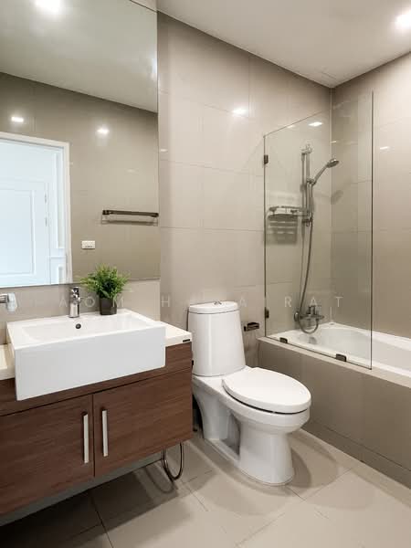 Noble Refine, Bangkok, Soi Sukhumvit 26, Sukhumvit Road, Khong Tan, Khlong Toei, Bangkok, 1 Bedroom, 50 sqm, Condo For Rent, by Aom Hatairat, 500223554 - DDproperty.com