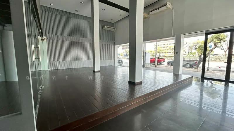 ให้เช่าอาคารพาณิชย์ 4 ชั้น ใกล้สนามบินสุวรรณภูมิ 860 ตรม. (TO8-01026), Samut Prakan, Rachathewa, Bang Plee, Samut Prakan, , 860 sqm, Shophouse For Rent, by ณภัทร พรสิริเมธากุล, 500223588 - DDproperty.com