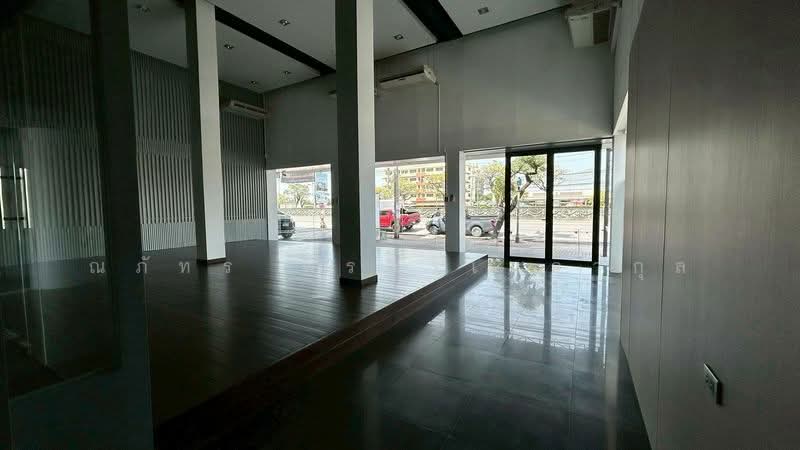 ให้เช่าอาคารพาณิชย์ 4 ชั้น ใกล้สนามบินสุวรรณภูมิ 860 ตรม. (TO8-01026), Samut Prakan, Rachathewa, Bang Plee, Samut Prakan, , 860 sqm, Shophouse For Rent, by ณภัทร พรสิริเมธากุล, 500223588 - DDproperty.com