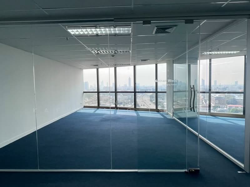 Prime 228 sqm Office Space @ Silom-Surasak | Near BTS & Expressway – Central Business District, Bangkok, Silom, Bang Rak, Bangkok, , 228 sqm, Office Space For Rent, by Pornpann Kaewplang (Sand), 500223638 - DDproperty.com