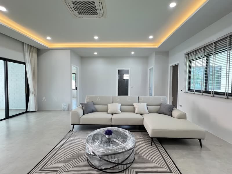 Huahin 112, Prachuap Khiri Khan, Prachuap Khiri Khan, Thap Tai, Hua Hin, Prachuap Khiri Khan, 3 Bedrooms, 318 sqm, Villa For Sale, by Wanwisa Scopetta, 500223653 - DDproperty.com