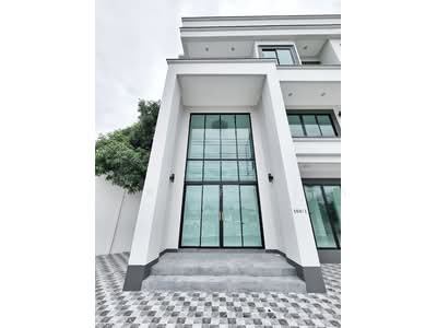 ขาย - โฮมออฟฟิต ติดถนน ข้าวหลาม บางแสน, ชลบุรี