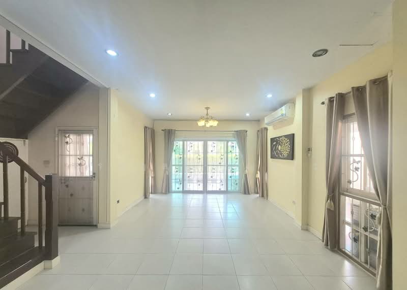 Baan Burirom Wongwaen - Pinklao บ้านบุรีรมย์ วงแหวน - ปิ่นเกล้า, Nonthaburi, Plai Bang, Bang Kruai, Nonthaburi, 3 Bedrooms, 140 sqm, Semi-Detached House (Twin House) For Sale, by กรกฤตย์ บุญสระ, 500223683 - DDproperty.com