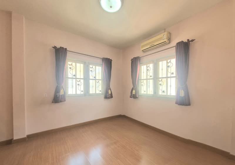 Baan Burirom Wongwaen - Pinklao บ้านบุรีรมย์ วงแหวน - ปิ่นเกล้า, Nonthaburi, Plai Bang, Bang Kruai, Nonthaburi, 3 Bedrooms, 140 sqm, Semi-Detached House (Twin House) For Sale, by กรกฤตย์ บุญสระ, 500223683 - DDproperty.com