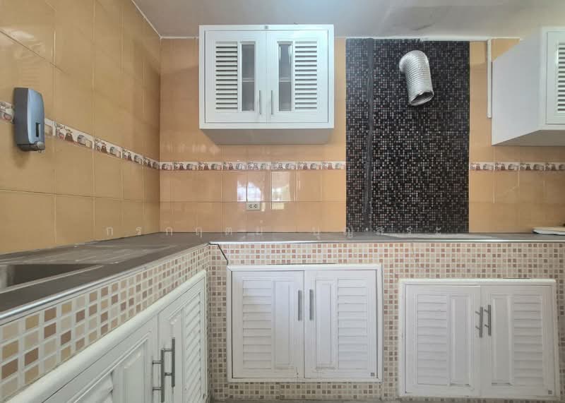 Baan Burirom Wongwaen - Pinklao บ้านบุรีรมย์ วงแหวน - ปิ่นเกล้า, Nonthaburi, Plai Bang, Bang Kruai, Nonthaburi, 3 Bedrooms, 140 sqm, Semi-Detached House (Twin House) For Sale, by กรกฤตย์ บุญสระ, 500223683 - DDproperty.com