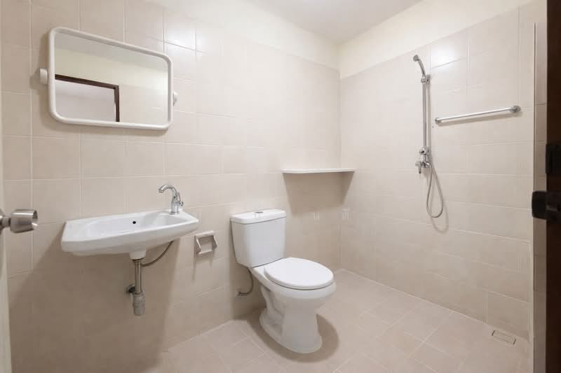 Poonsin Thani 2, Bangkok, Khlong Song Ton Nun, Lat Krabang, Bangkok, 2 Bedrooms, 64 sqm, Townhouse For Sale, by บัวบ้านดี, 500223688 - DDproperty.com