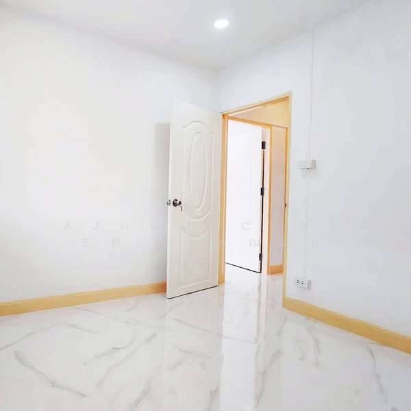 บ้านพฤกษา 3 ซ.วัดลาดปลาดุก : Baan Pruksa 3 Soi Watlatpladuk, นนทบุรี, บางคูรัด, บางบัวทอง, นนทบุรี, 120 ตร.ม., ทาวน์เฮ้าส์ ขาย, โดย AJHOMECENTER - คุณนัท, 500223720 - DDproperty.com