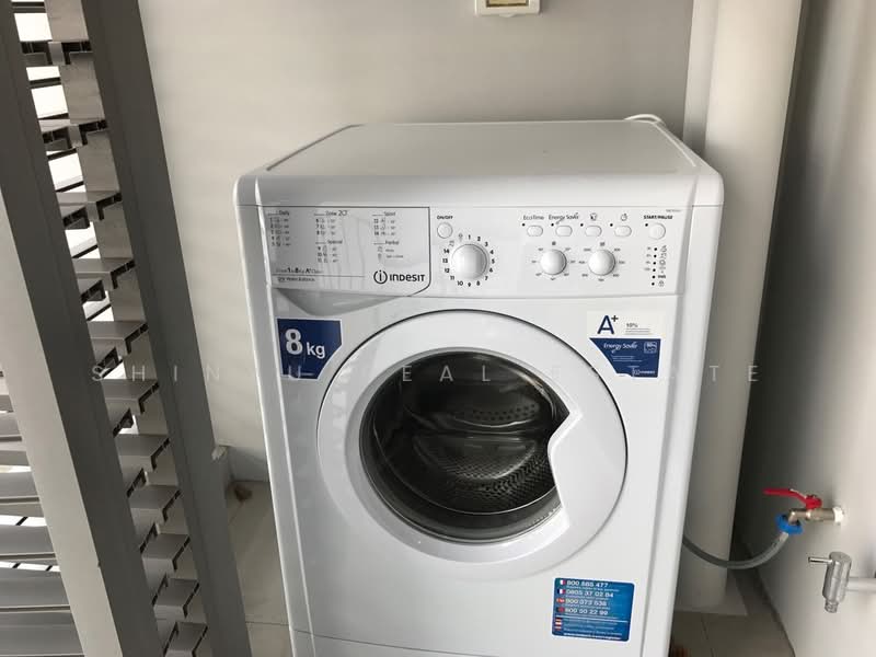 The Lofts Ekkamai, Bangkok, 1415 Sukhumvit Road, Phra Kanong Nua, Watthana, Bangkok, 1 Bedroom, 51 sqm, Condo For Rent, by Shinyu Real Estate, 500223780 - DDproperty.com