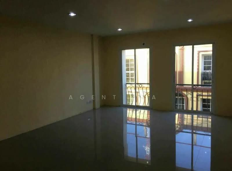 For Rent - For Rent: 4-Story Commercial Building near Sri Lasalle Yellow Line BTS (SPSAD3910), Bangkok