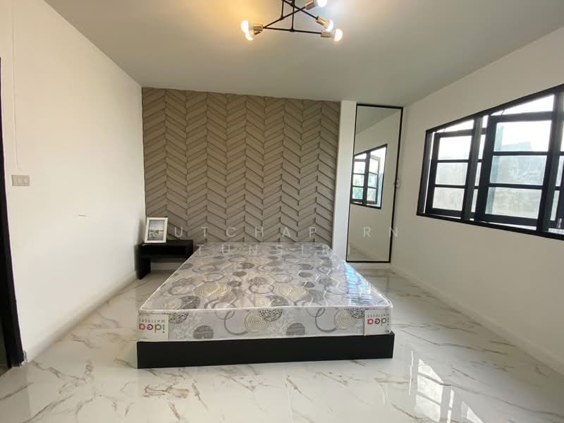 ทาวน์เฮ้าส์ให้เช่า – โซนสุเทพ | เมืองเชียงใหม่ ค่าเช่า 18,000 บาท / เดือน รหัสทรัพย์ : No.3H070, Chiang Mai, Su Thep, Muang Chiang Mai, Chiang Mai, 2 Bedrooms, 110 sqm, Townhouse For Rent, by Rutchaporn Tunsiri, 500223792 - DDproperty.com