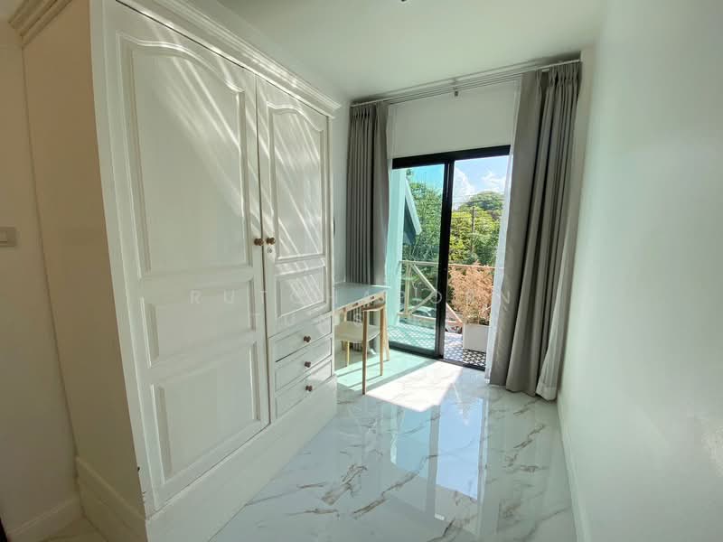 ทาวน์เฮ้าส์ให้เช่า – โซนสุเทพ | เมืองเชียงใหม่ ค่าเช่า 17,000 บาท / เดือน รหัสทรัพย์ : No.3H070, Chiang Mai, Su Thep, Muang Chiang Mai, Chiang Mai, 2 Bedrooms, 110 sqm, Townhouse For Rent, by Rutchaporn Tunsiri, 500223792 - DDproperty.com