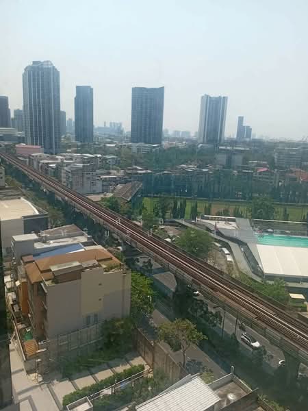 The Lofts Ekkamai, Bangkok, 1415 Sukhumvit Road, Phra Kanong Nua, Watthana, Bangkok, 1 Bedroom, 45 sqm, Condo For Rent, by Saleela Utariyaprasit, 500223796 - DDproperty.com