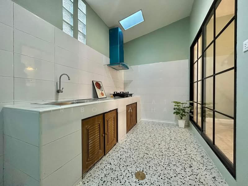 townhome for sale Pannathorn 3 Village, Praprapanimit pattaya, Chon Buri (Pattaya), Bang Lamung, Bang Lamung (Pattaya), Chon Buri (Pattaya), 2 Bedrooms, 72 sqm, Townhouse For Sale, by Saimaii Russiphat, 500223798 - DDproperty.com