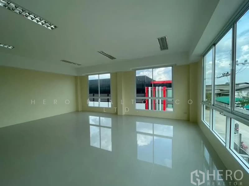 For sale New Factory with Office 845 sqm in Purple Zone, Sam Phran, Nakhon Pathom HRE00535, นครปฐม, ไร่ขิง, สามพราน, นครปฐม, 845 ตร.ม., โกดัง-โรงงาน ขาย, โดย Hero Realtor Co., Ltd., 500223848 - DDproperty.com