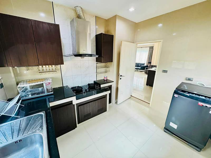 บ้านในโครงการ ให้เช่า – ใกล้มีโชคพลาซ่า เพียง 5 นาที ค่าเช่า 45,000 บาท /เดือน รหัสทรัพย์ : No.5H277, Chiang Mai, Nong Chom, San Sai, Chiang Mai, 3 Bedrooms, 150 sqm, Single Detached House For Rent, by Rutchaporn Tunsiri, 500223859 - DDproperty.com