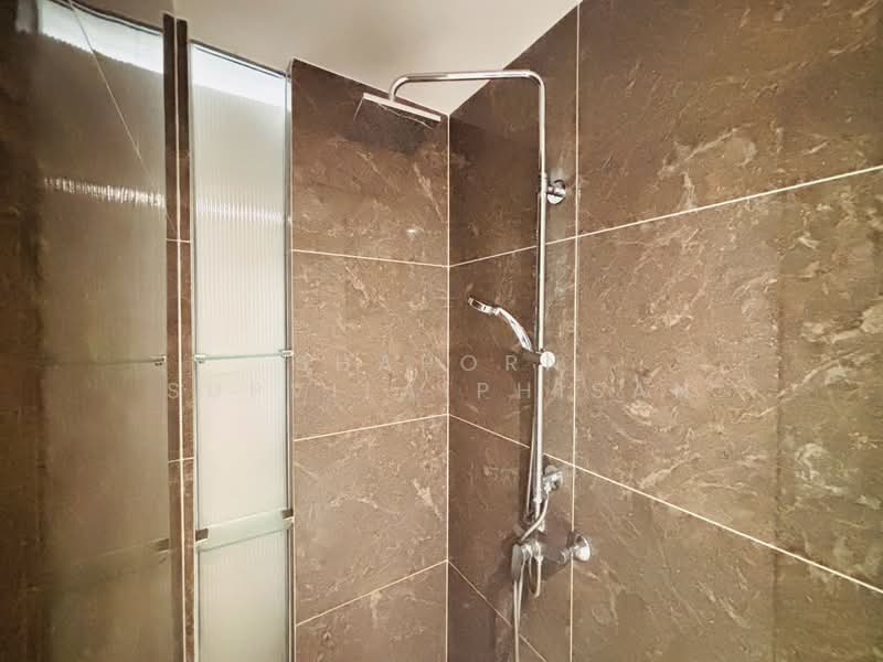 Fynn Asoke, Bangkok, 28 Sukhumvit 10 Alley, Khlong Toei, Khlong Toei, Bangkok, 1 Bedroom, 42 sqm, Condo For Rent, by Shaporn Supvilaiphisan, 500223864 - DDproperty.com