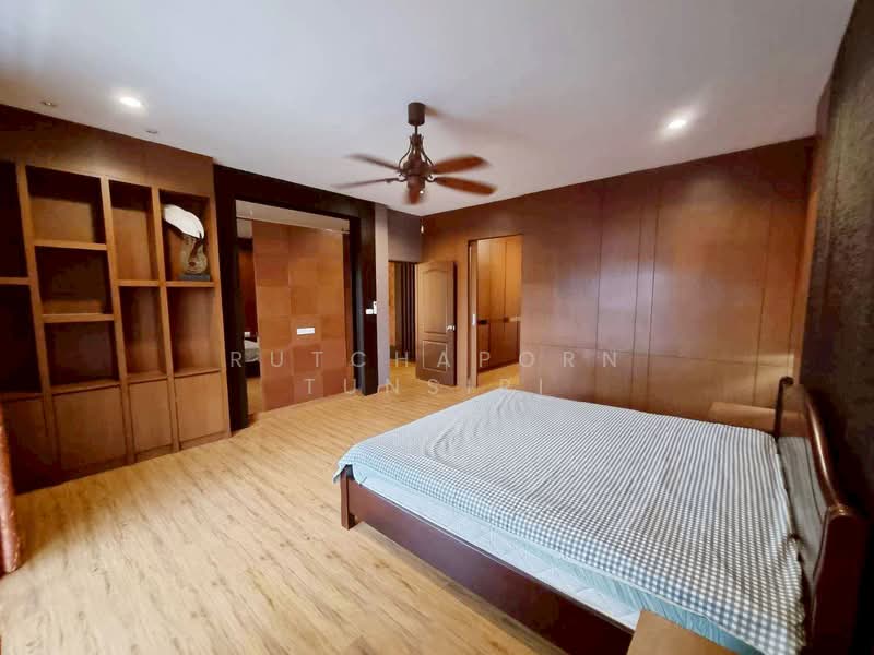 บ้านสวยในโครงการ ให้เช่า – ใกล้กาดฝรั่งเพียง 5 นาที ค่าเช่า 55,000 บาท /เดือน รหัสทรัพย์ : No.14H976, Chiang Mai, Ban Waen, Hang Dong, Chiang Mai, 4 Bedrooms, 374 sqm, Single Detached House For Rent, by Rutchaporn Tunsiri, 500223868 - DDproperty.com