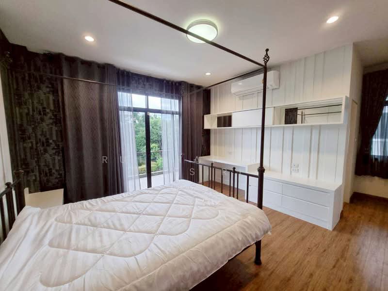 บ้านสวยในโครงการ ให้เช่า – ใกล้กาดฝรั่งเพียง 5 นาที ค่าเช่า 55,000 บาท /เดือน รหัสทรัพย์ : No.14H976, Chiang Mai, Ban Waen, Hang Dong, Chiang Mai, 4 Bedrooms, 374 sqm, Single Detached House For Rent, by Rutchaporn Tunsiri, 500223868 - DDproperty.com