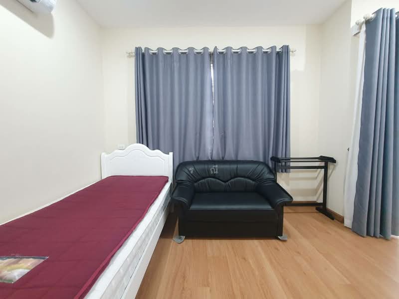 Townhome for sale with tenant, Nakhon Ratchasima, Mun Wai, Muang Nakhon Ratchasima, Nakhon Ratchasima, 3 Bedrooms, 210 sqm, Townhouse For Sale, by วิรณี, 500223895 - DDproperty.com