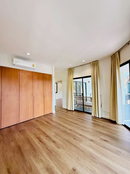 SW38 Place, Bangkok, สุขุมวิท38, Phra Kanong, Khlong Toei, Bangkok, 3 Bedrooms, 350 sqm, Villa For Rent, by Shaporn Supvilaiphisan, 500223922 - DDproperty.com