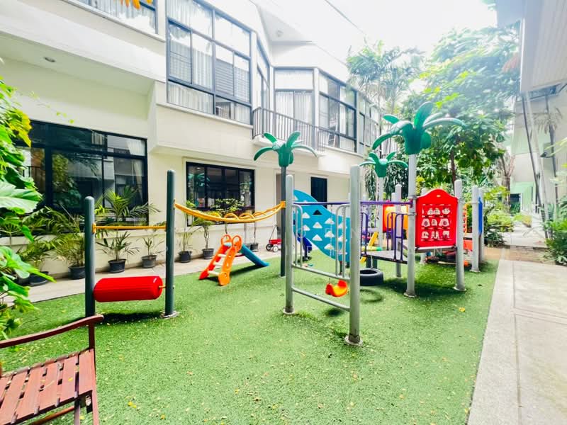 SW38 Place, Bangkok, สุขุมวิท38, Phra Kanong, Khlong Toei, Bangkok, 3 Bedrooms, 350 sqm, Villa For Rent, by Shaporn Supvilaiphisan, 500223922 - DDproperty.com