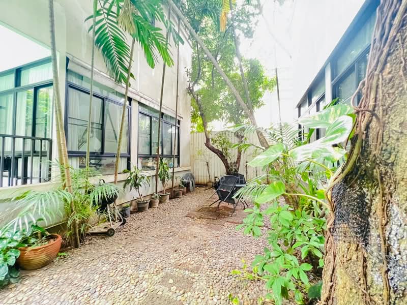 SW38 Place, Bangkok, สุขุมวิท38, Phra Kanong, Khlong Toei, Bangkok, 3 Bedrooms, 350 sqm, Villa For Rent, by Shaporn Supvilaiphisan, 500223922 - DDproperty.com