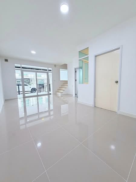 Gusto Petchakasem 69-Kanchanapisek, Bangkok, 89 Road along Khlong Phasi Charoen, southern side, Nong Kham, Nong Khaem, Bangkok, 4 Bedrooms, 110 sqm, Townhouse For Sale, by NR AGENT, 500223927 - DDproperty.com