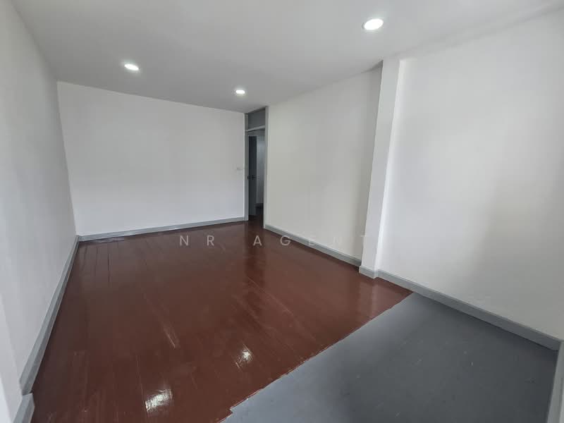 ทาวน์เฮาส์ ซอยประชาราษฏร์บำเพ็ญ 16 แยก 3, Bangkok, Huai Khwang, Huai Khwang, Bangkok, 3 Bedrooms, 168 sqm, Townhouse For Sale, by NR AGENT, 500223951 - DDproperty.com