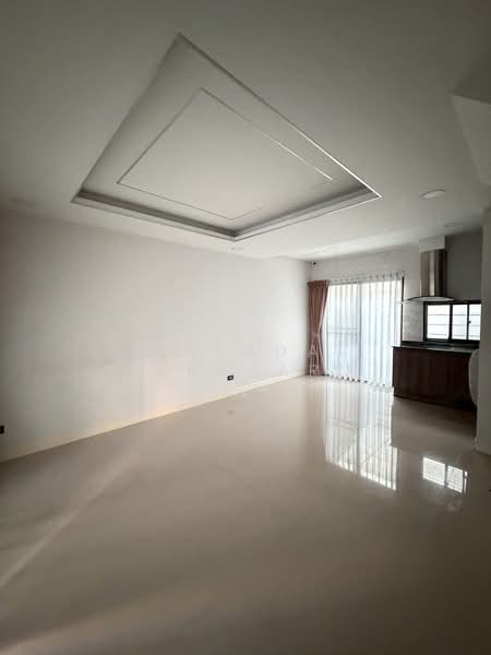 Baan Klang Muang Rama 9-On Nut : บ้านกลางเมือง พระราม 9-อ่อนนุช, กรุงเทพ, ถนนกรุงเทพ-ชลบุรี สายใหม่, ประเวศ, ประเวศ, กรุงเทพ, 145 ตร.ม., ทาวน์เฮ้าส์ ขาย, โดย Airada Parasarn, 500223952 - DDproperty.com