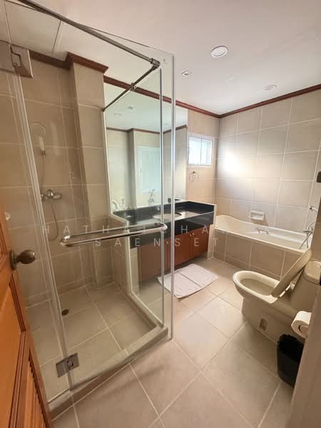 Chaidee Mansion, Bangkok, 75-7 Soi Sukhumvit 11, Khlongtoei Nua, Watthana, Bangkok, 2 Bedrooms, 300 sqm, Condo For Rent, by Hathaichanok Saenset, 500223992 - DDproperty.com