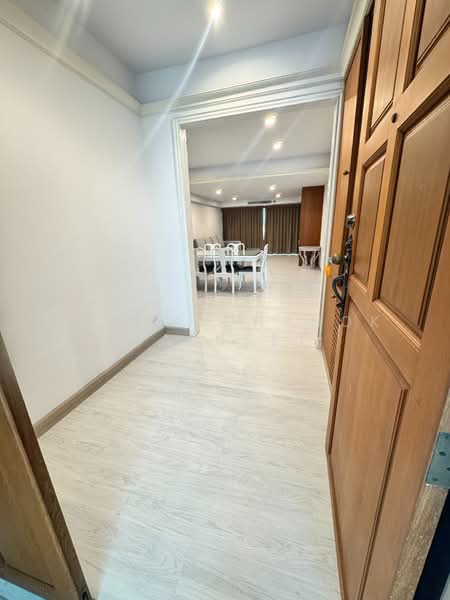 Chaidee Mansion, Bangkok, 75-7 Soi Sukhumvit 11, Khlongtoei Nua, Watthana, Bangkok, 2 Bedrooms, 300 sqm, Condo For Rent, by Hathaichanok Saenset, 500223992 - DDproperty.com