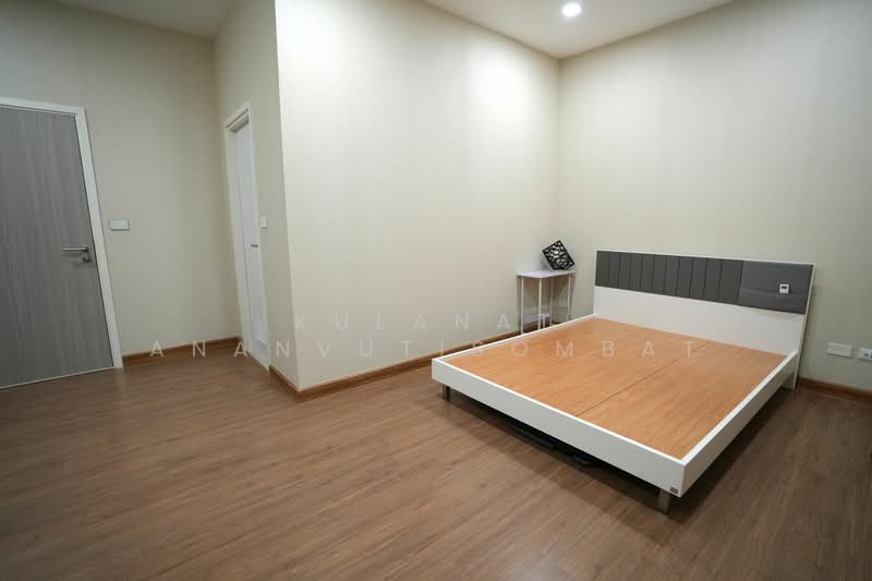 Patio Rama 9-Pattanakarn, Bangkok, Soi Pattanakarn 32, Pattanakarn Road, Suan Luang, Suan Luang, Bangkok, 4 Bedrooms, 226 sqm, Townhouse For Sale, by Kulanat Ananvutisombat, 500224001 - DDproperty.com