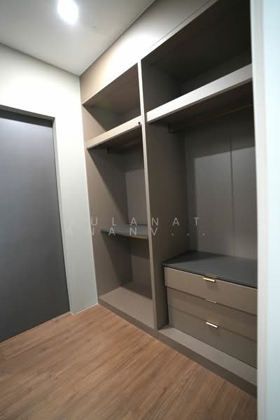 Patio Rama 9-Pattanakarn, Bangkok, Soi Pattanakarn 32, Pattanakarn Road, Suan Luang, Suan Luang, Bangkok, 4 Bedrooms, 226 sqm, Townhouse For Sale, by Kulanat Ananvutisombat, 500224001 - DDproperty.com